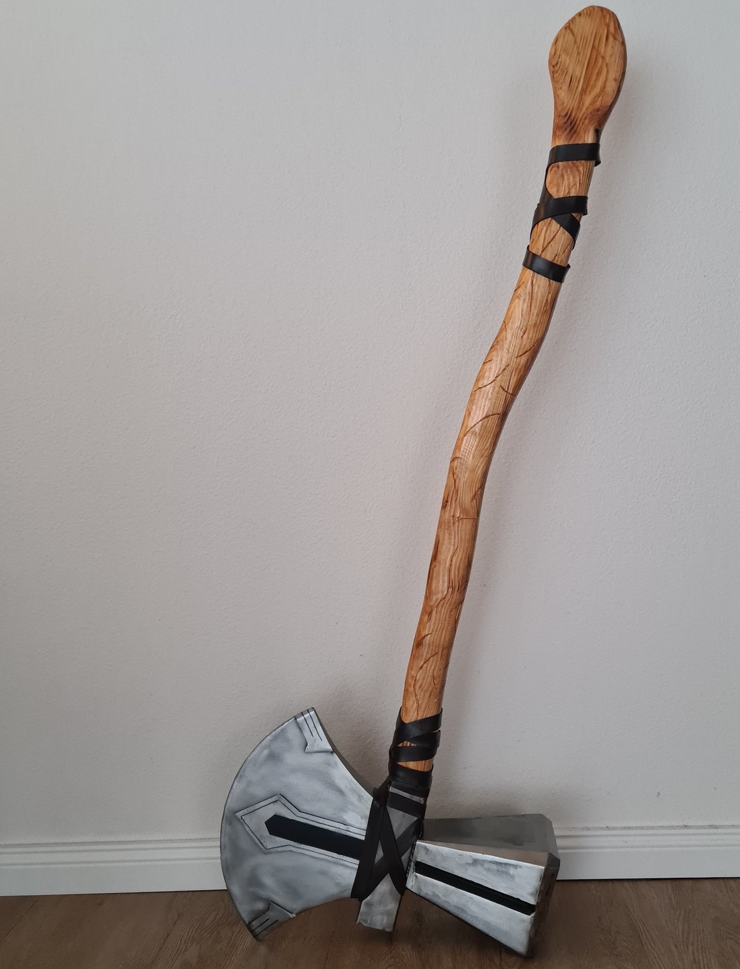 Stormbreaker Sturmbrecher Waffe Thor