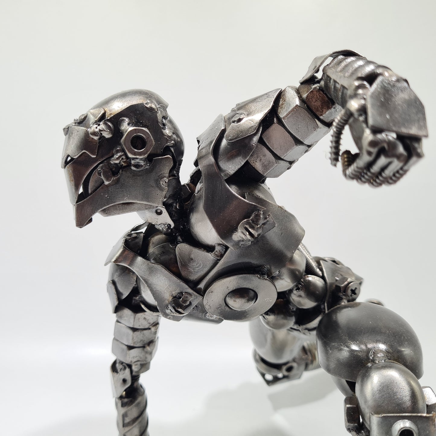 Iron Man Figur Landepose