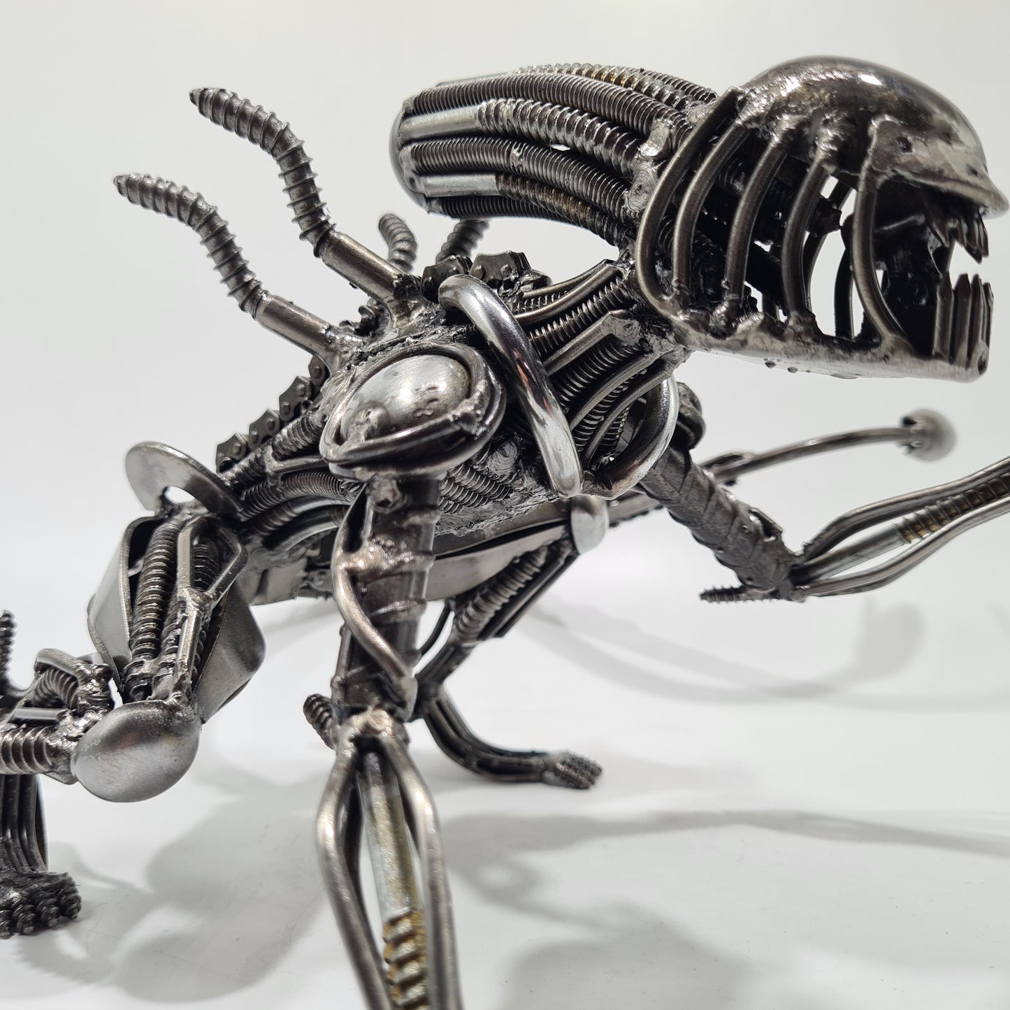 Alien Kriechend Figur