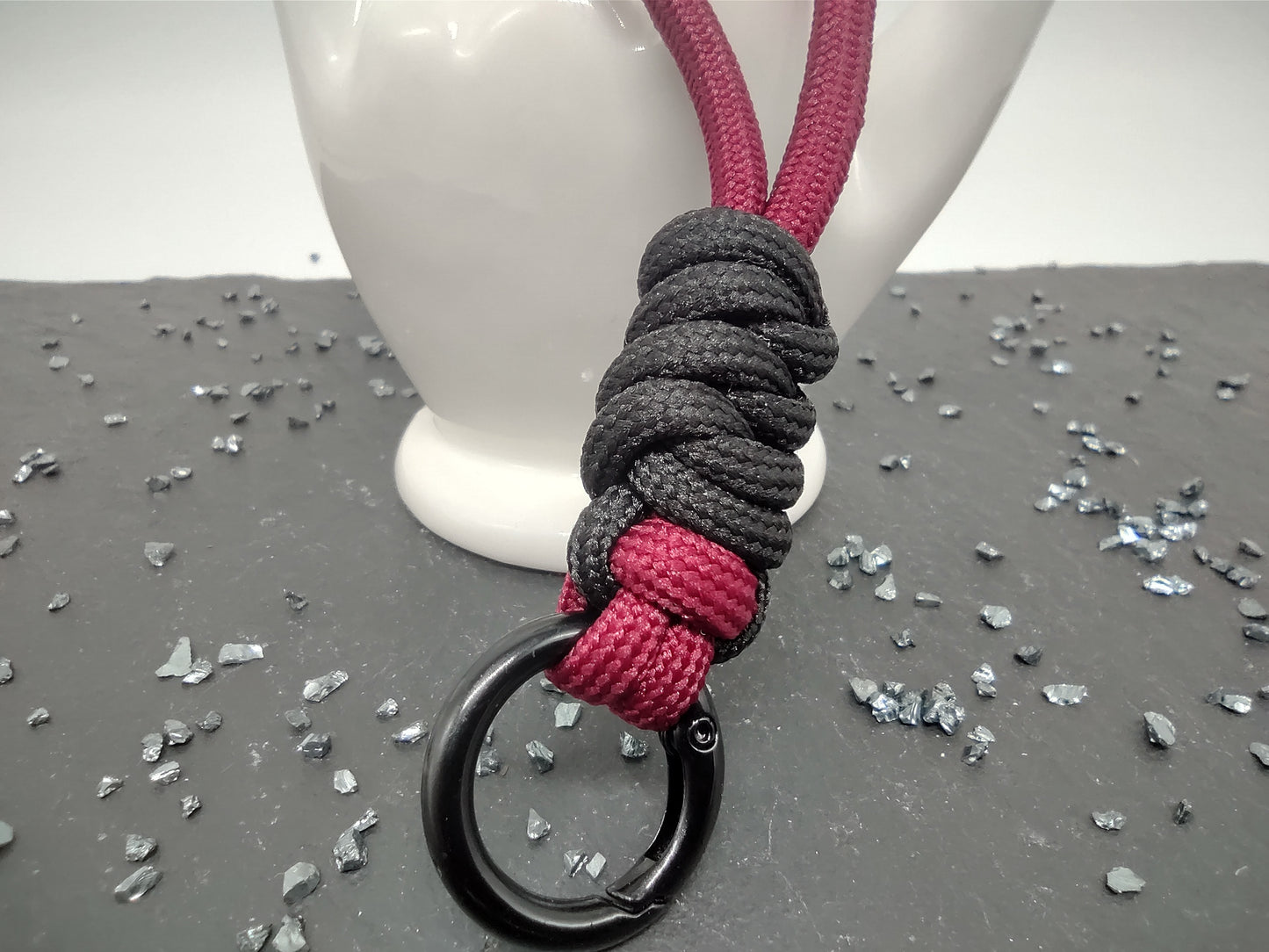 Paracord Anhänger Rundkarabiner