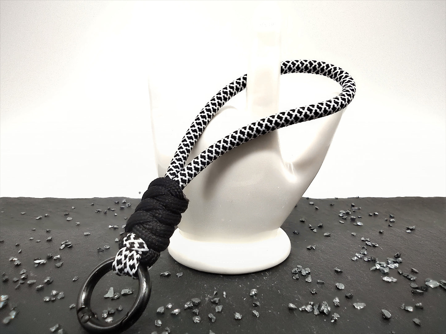 Paracord Anhänger Rundkarabiner