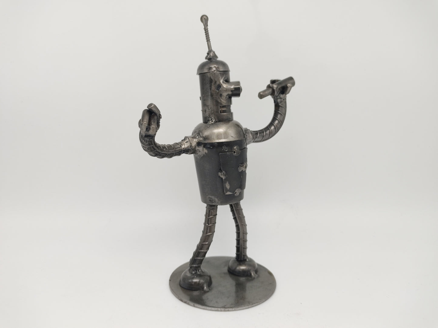 Bender Figur mit Flasche