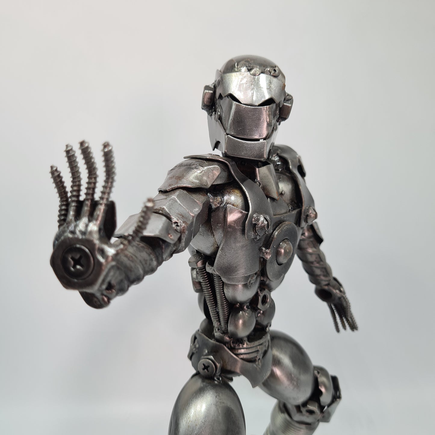 Iron Man Figur stehend